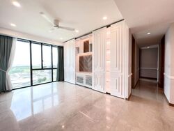 Straits View (D1), Condominium #452945391